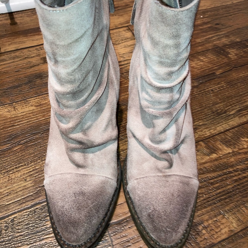 Sbicca booties